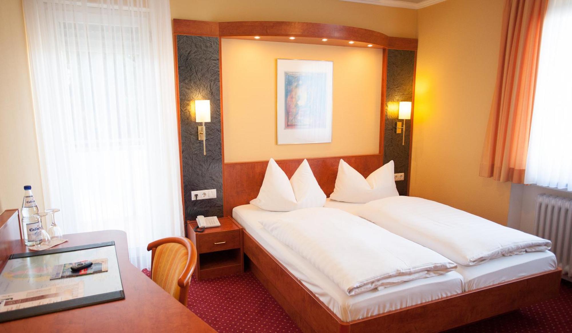 Hotel Restaurant Zur Post Lohfelden Dış mekan fotoğraf